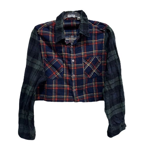Tops - Vintage cropped (unbranded) flannel shirt w/mixed patterns